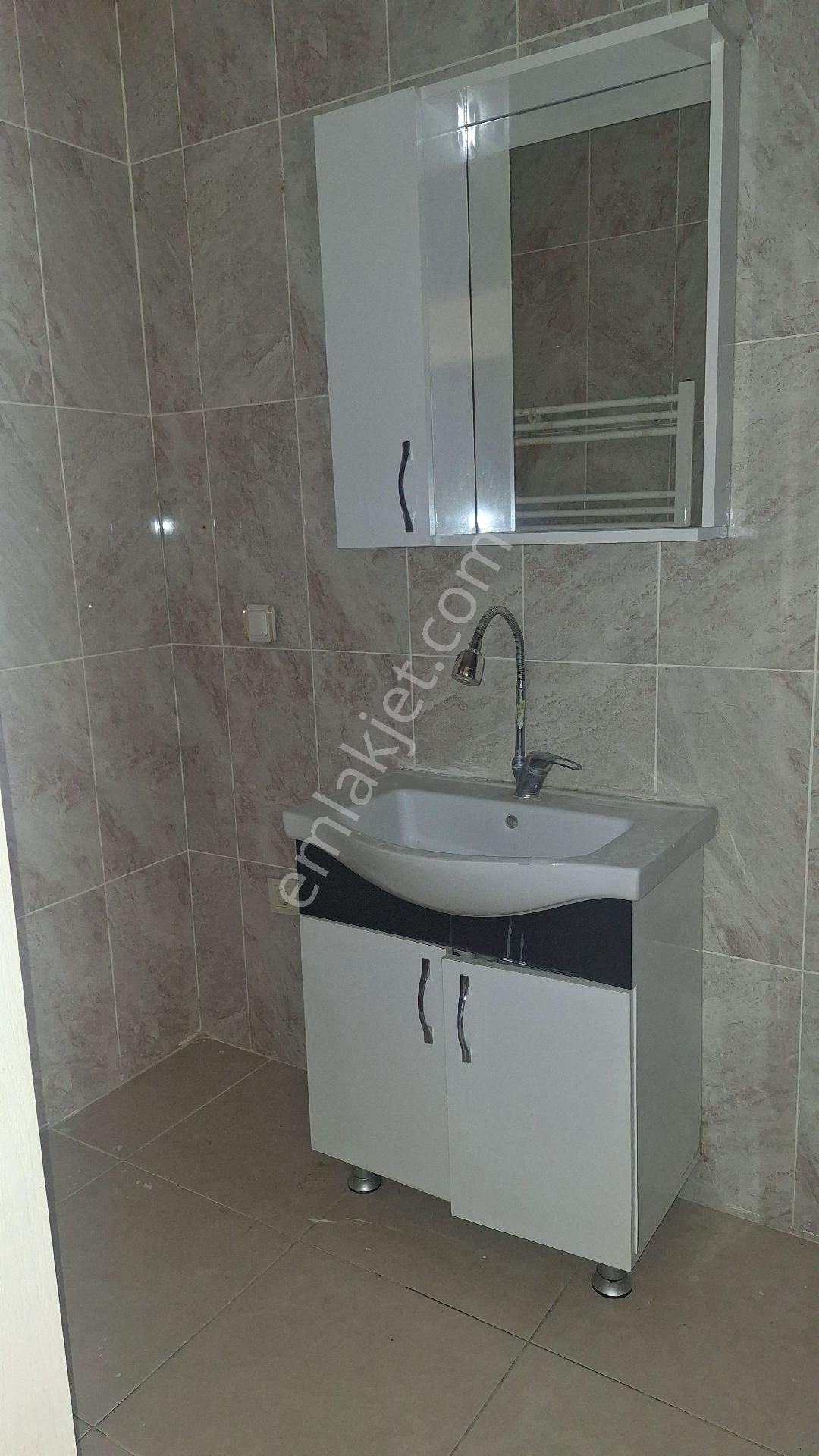 Satilık+1 90 M² Ara Kat Dogal Gazlı Daire - Görsel 16
