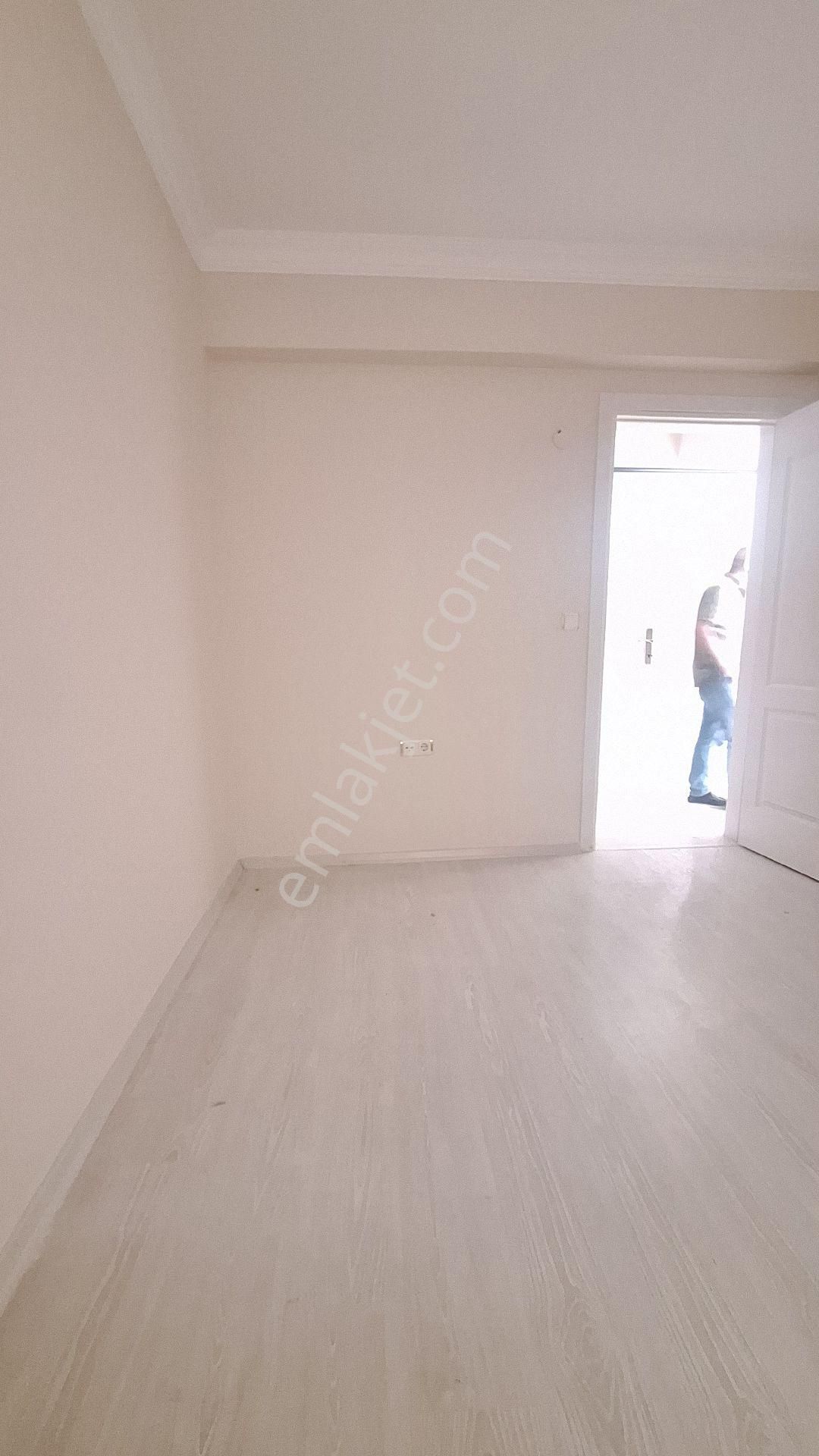 Satilık+1 90 M² Ara Kat Dogal Gazlı Daire - Görsel 13