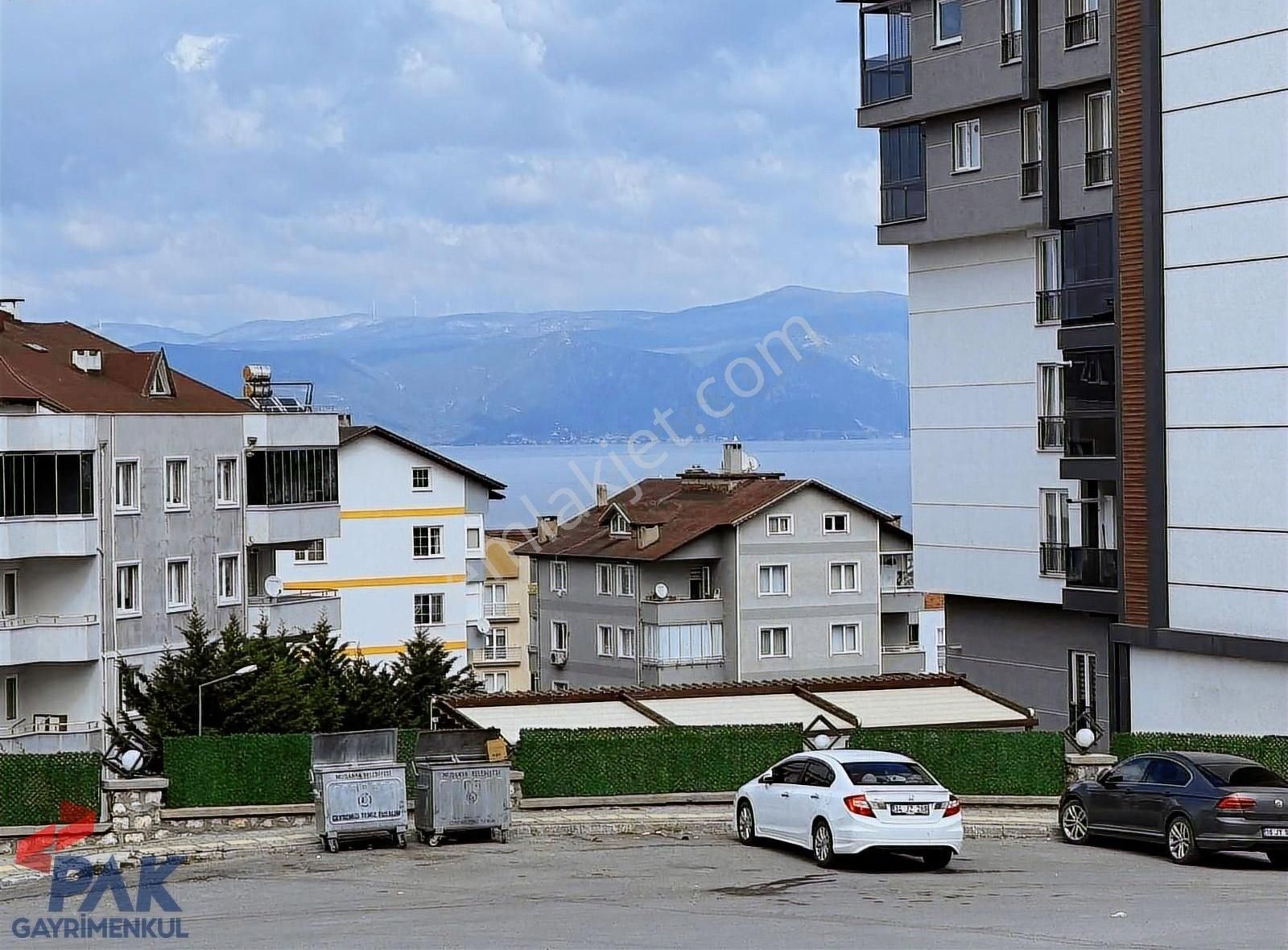 Çiğdemkentte En Nezih Site Ferah Genş Pırl Prıl Havuzlu Fırsat.. - Görsel 12