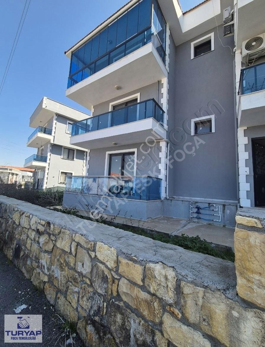 Turyap Foça'dan Acil Satılık Bahçeli Dubleks 3+1 150m2 Bahçeli