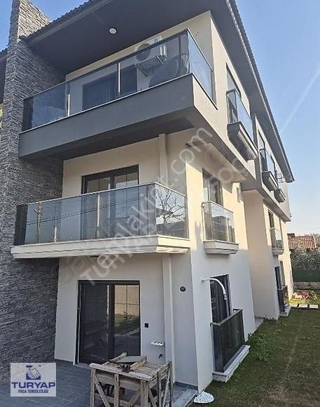 Turyap Foça'dan Merkezi Konumda Satılık 3+1 Dubleks Daire