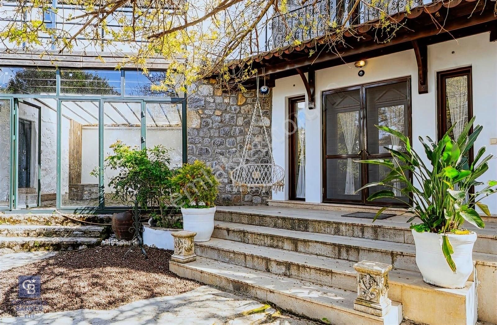 Bodrum Yalıkavak'ta Satılık 2 Bağımsız Yapı- Tam Müstakil Villa Ve Taş Ev - Görsel 2