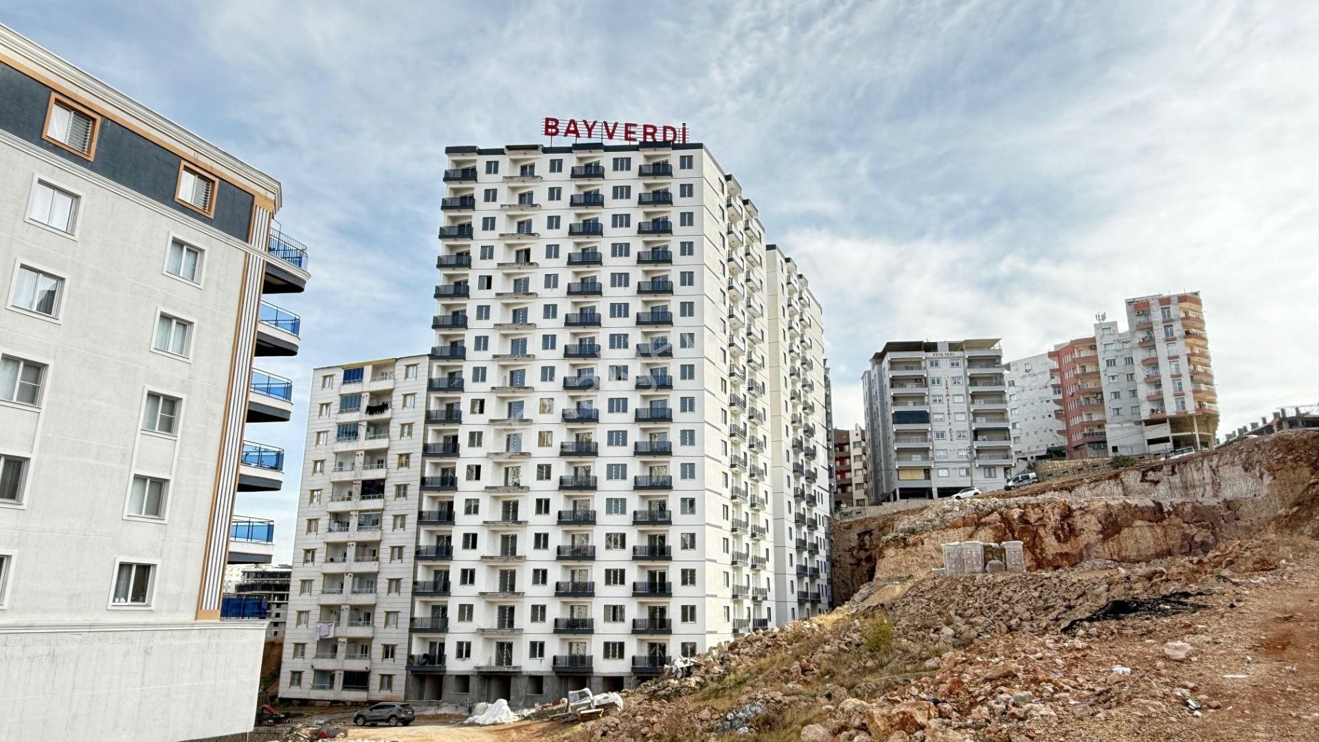 Hastanenin Dibinde En Güzel Cephede Satılık 1+1 Lüks Daire