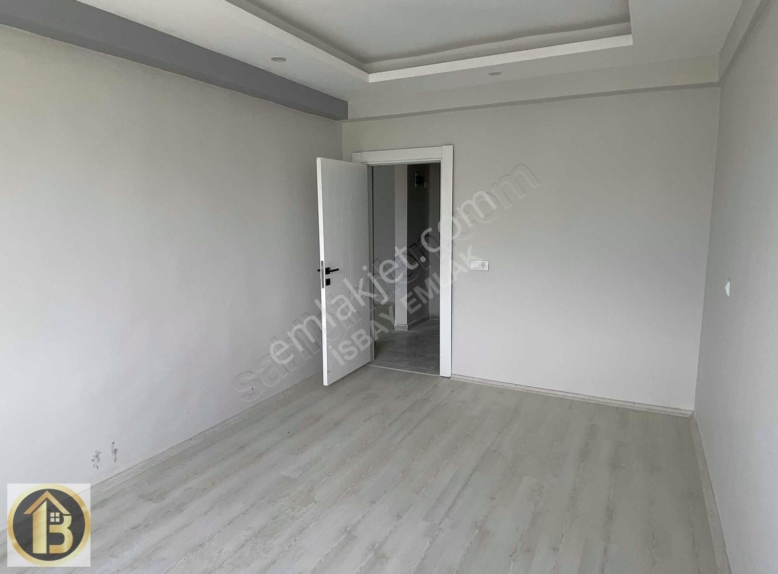 Muazam Genişlikte Sıfır 1+1 Daire İsbay Emlakta