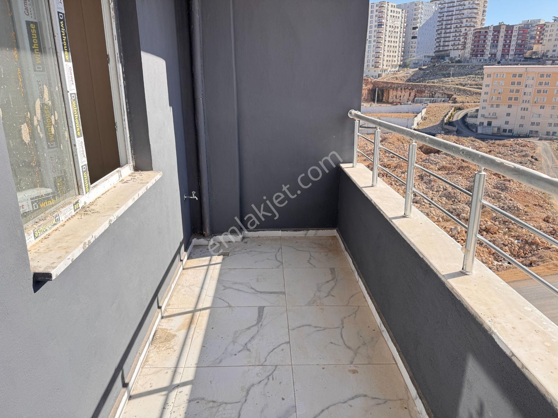 Muazam Genişlikte Sıfır 1+1 Daire İsbay Emlakta - Görsel 12