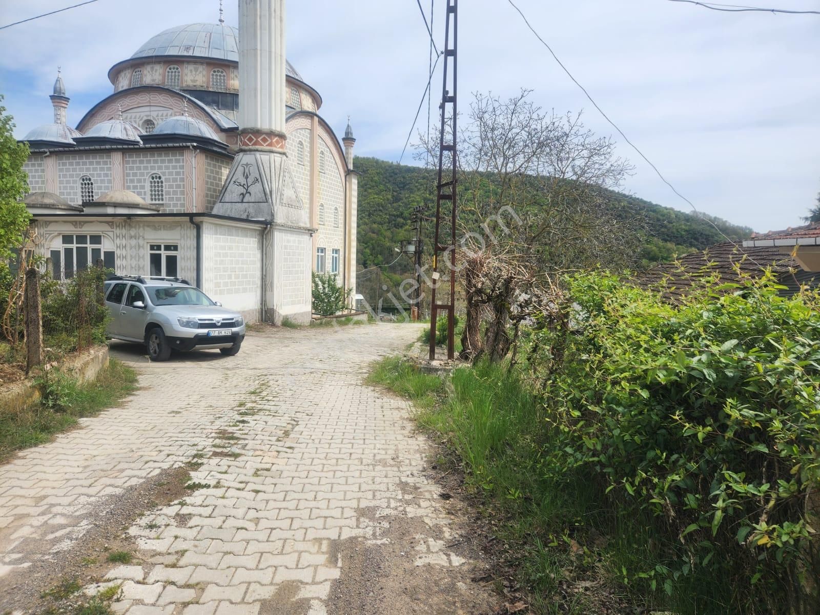 Altınova Karadere Mahallesinde Satılık Arsa