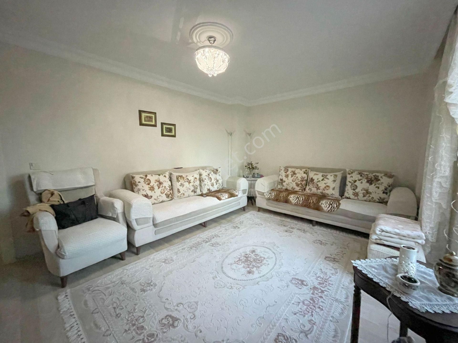 Mertcan'dan Velibaba Mah. İskanlı 2+1 Giriş Kat Daire