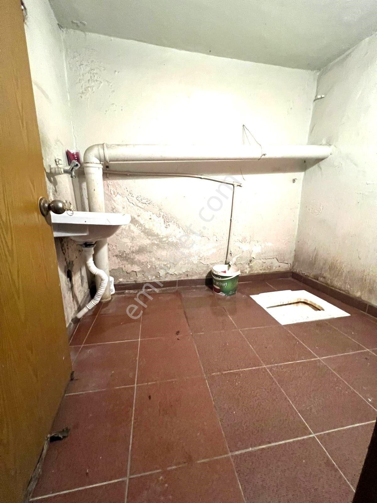 Seba'dan Kemalpaşa Mh 37.500tl Kiracılı Bodrum Dükkan 450m2 - Görsel 22