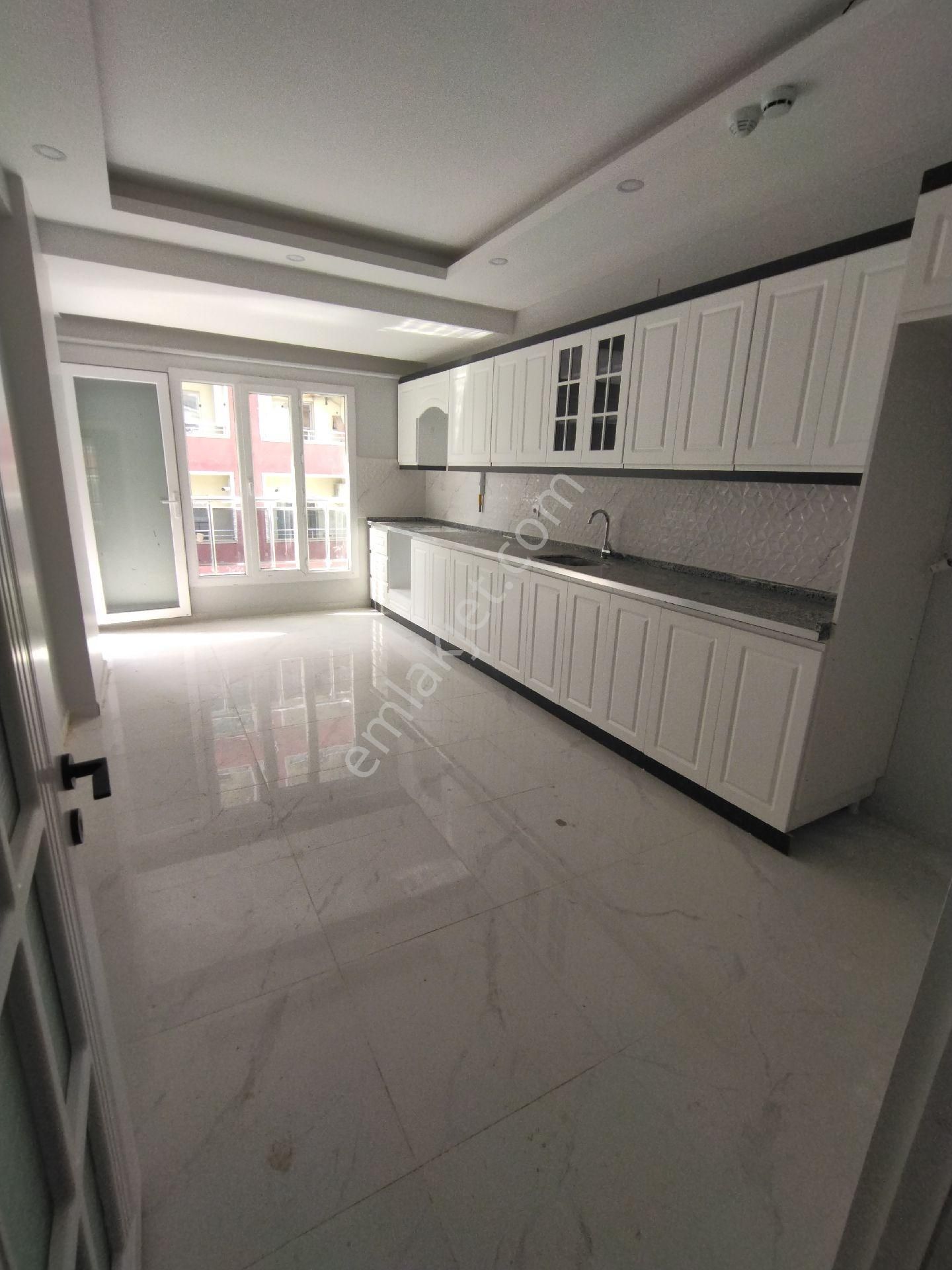 Sahra Emlaktan Yenikent Toki Şehiriçi Caddesine Yakın Kiralık Sıfır Daire