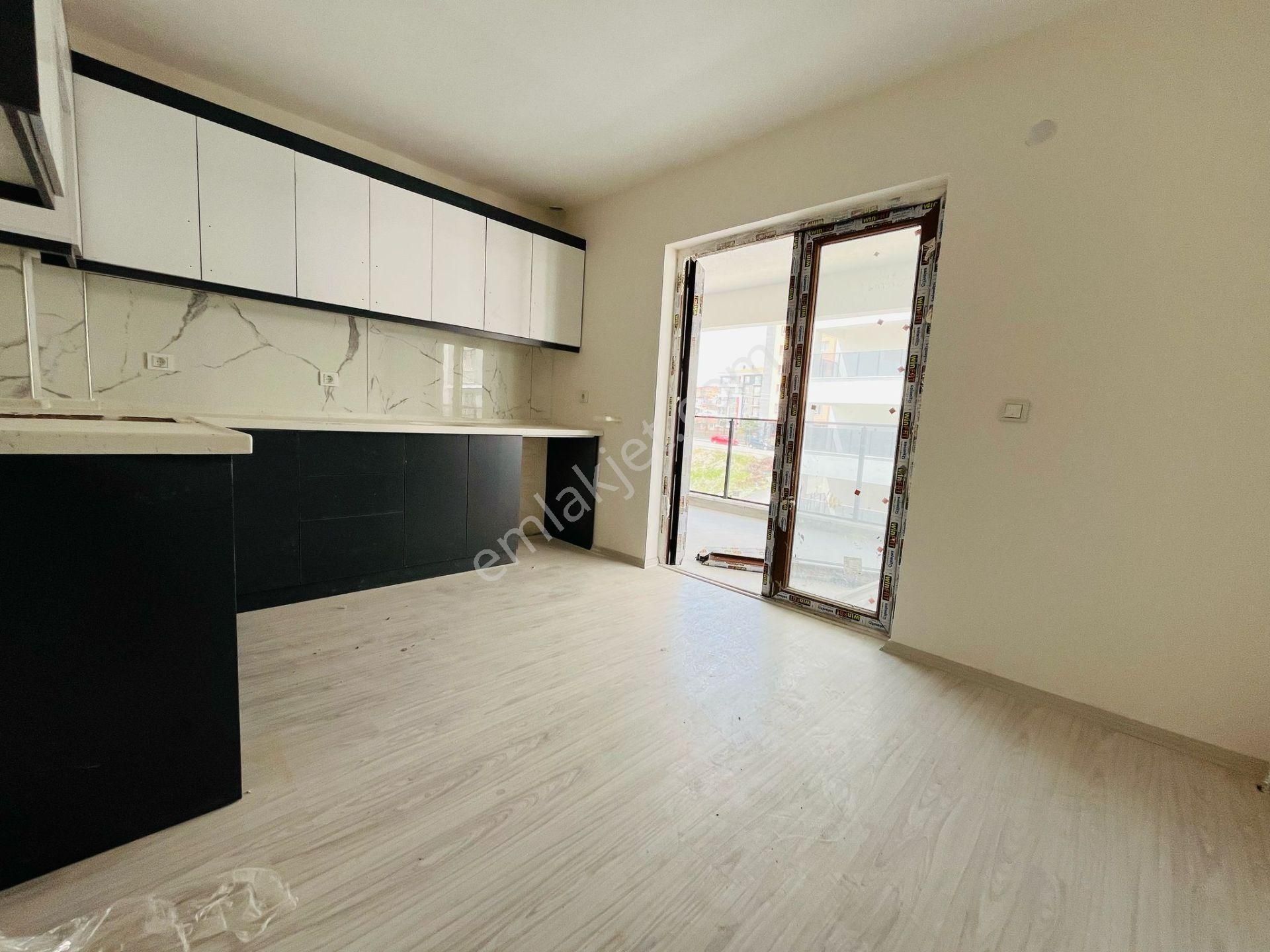 Fahrikorutürk'de Site İçerisinde Full Yapılı 3+1 Satılık Daire !!! - Görsel 3