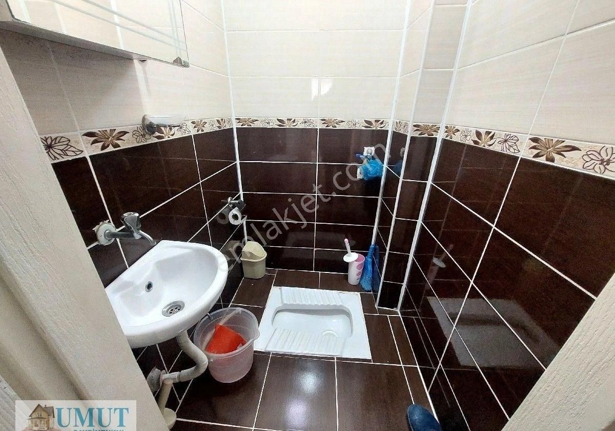 Gaziosmanpaşa Küçükköy De Satılık Daire Birinci Kat 3+1 135 M2 - Görsel 18