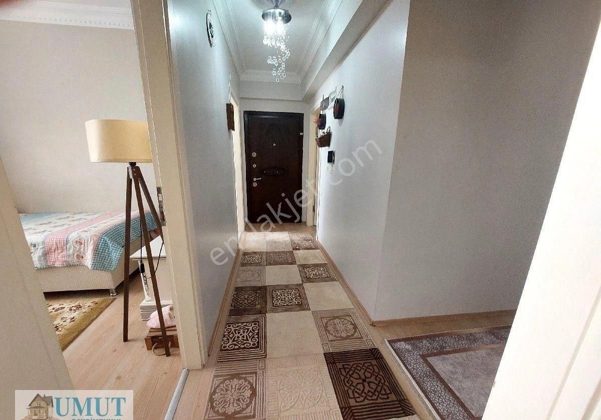 Gaziosmanpaşa Küçükköy De Satılık Daire Birinci Kat 3+1 135 M2 - Görsel 16