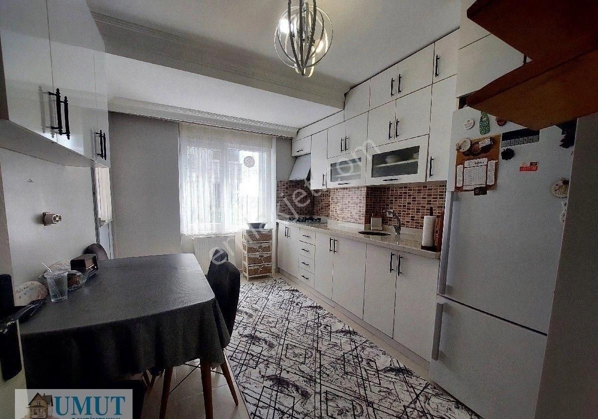 Gaziosmanpaşa Küçükköy De Satılık Daire Birinci Kat 3+1 135 M2 - Görsel 11