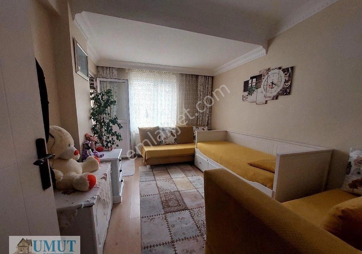 Gaziosmanpaşa Küçükköy De Satılık Daire Birinci Kat 3+1 135 M2 - Görsel 5