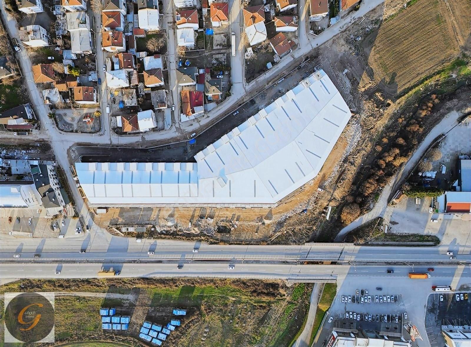 İnegöl Bursa Ana Yol Üzerinde Kiralık Mağazalar