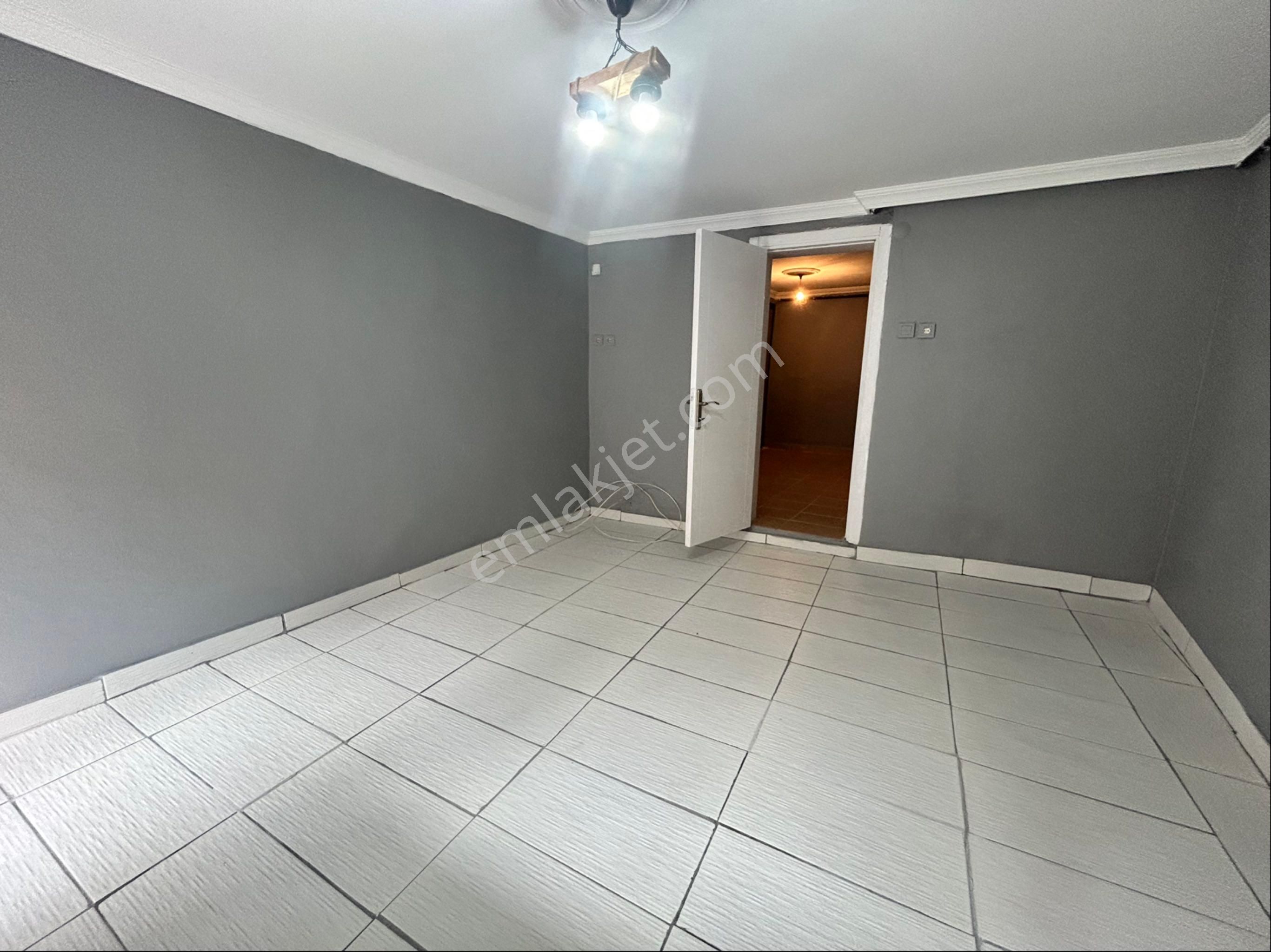 Kağıthane Çeliktepe 1+1 Satılık Daire ( Balkonlu ) - Görsel 3