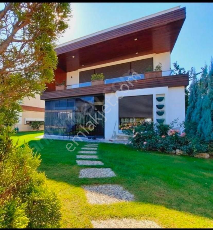Şehir Hastanesine 800 Metre Muhteşem Villa