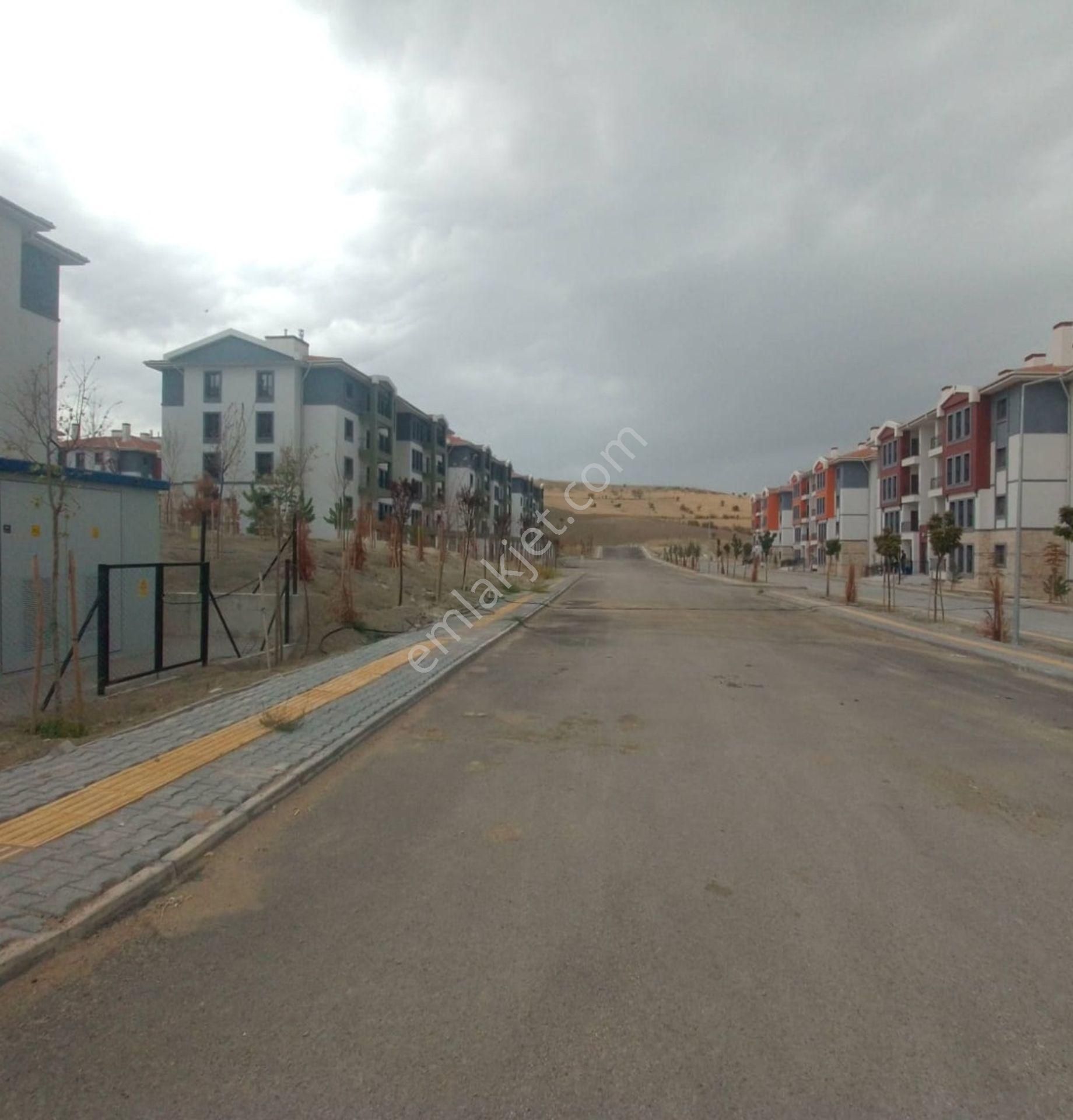 Beypazarı Ayvaşık Konutlarında Satılık 46 M2 Ticari İşyeri