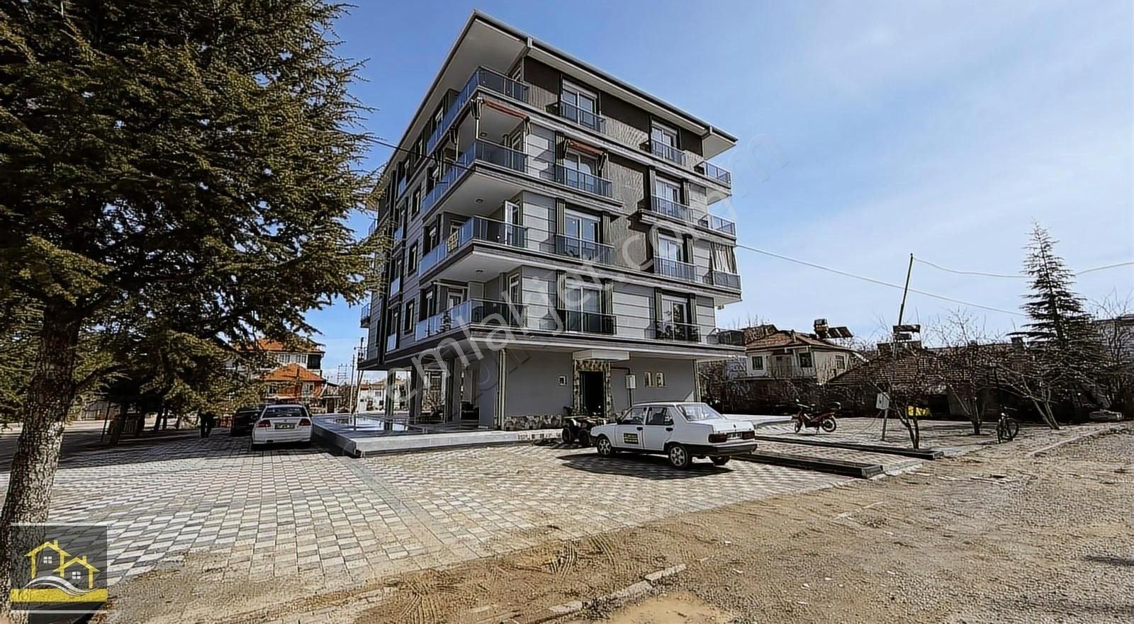 Arif Emlaktan Satılık Korkutelinin En Değerli Dairelerinden Biri
