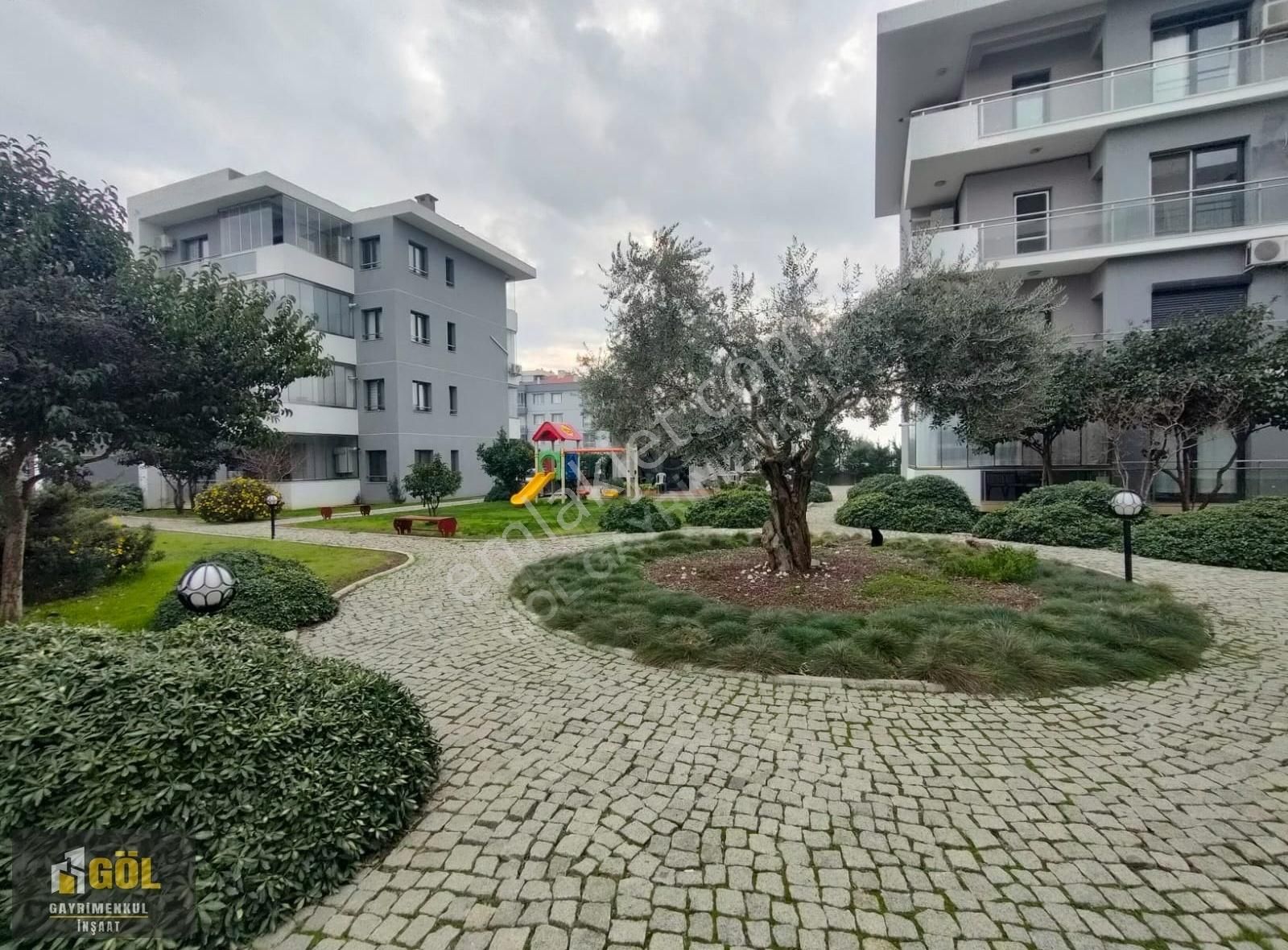 Göl Gayrimenkul'den..fırsat..site İçinde 3+1 Daire...