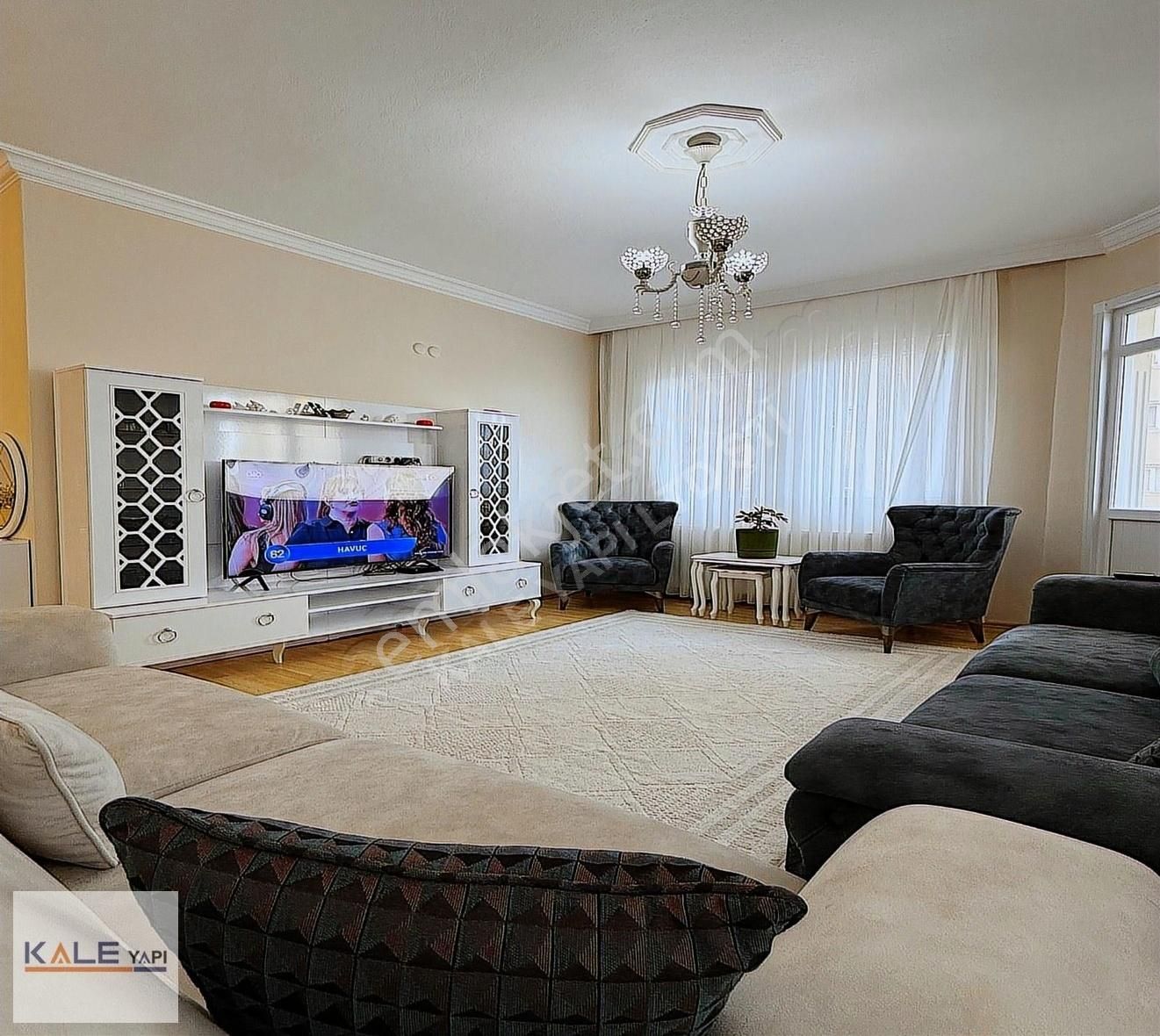 Bahçeşehir Butik Site, Geniş Peyzajlı 3+1 Satılık Daire
