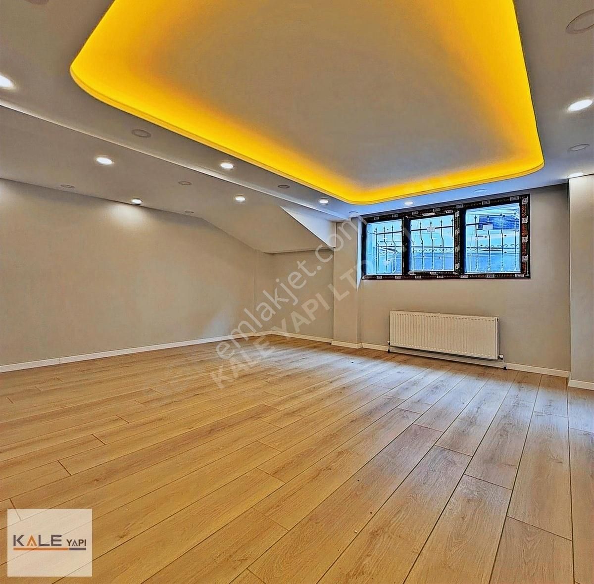 Bahçeşehir Lokasyonun'da Satılık 2+1 Sıfır Daire