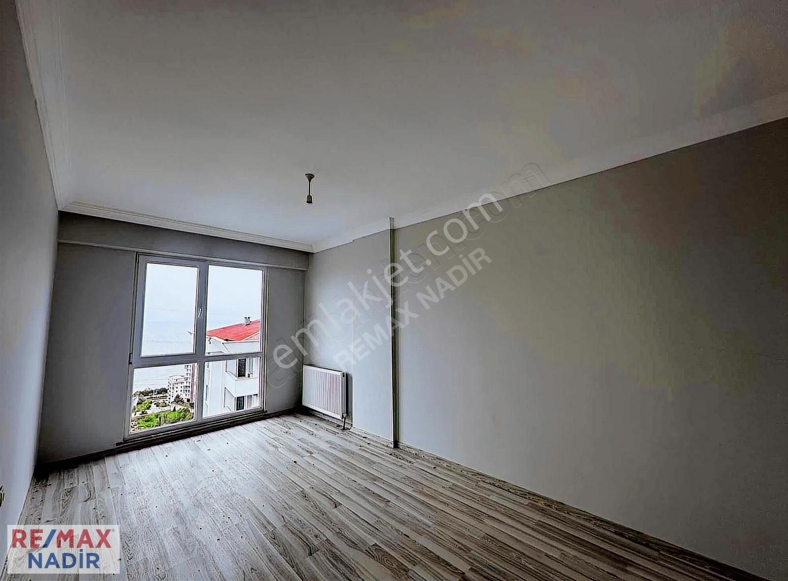 Remax Nadir'den Erikliman'da Deniz Manzaralı 2+1 Kiralık Daire
