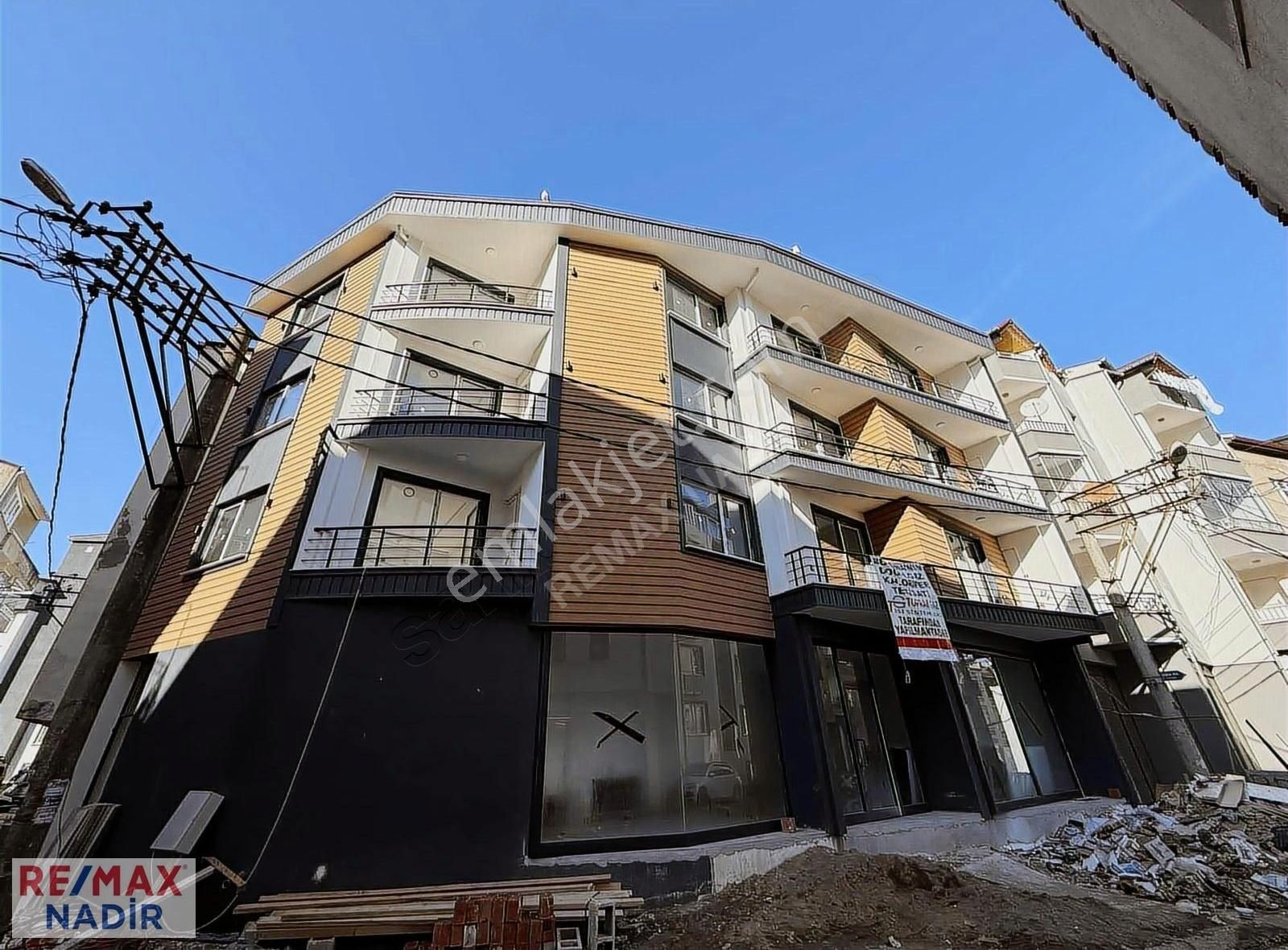Remax Nadırden Çıtlakkale Mahallesınde 1+1 Satılık Daıre