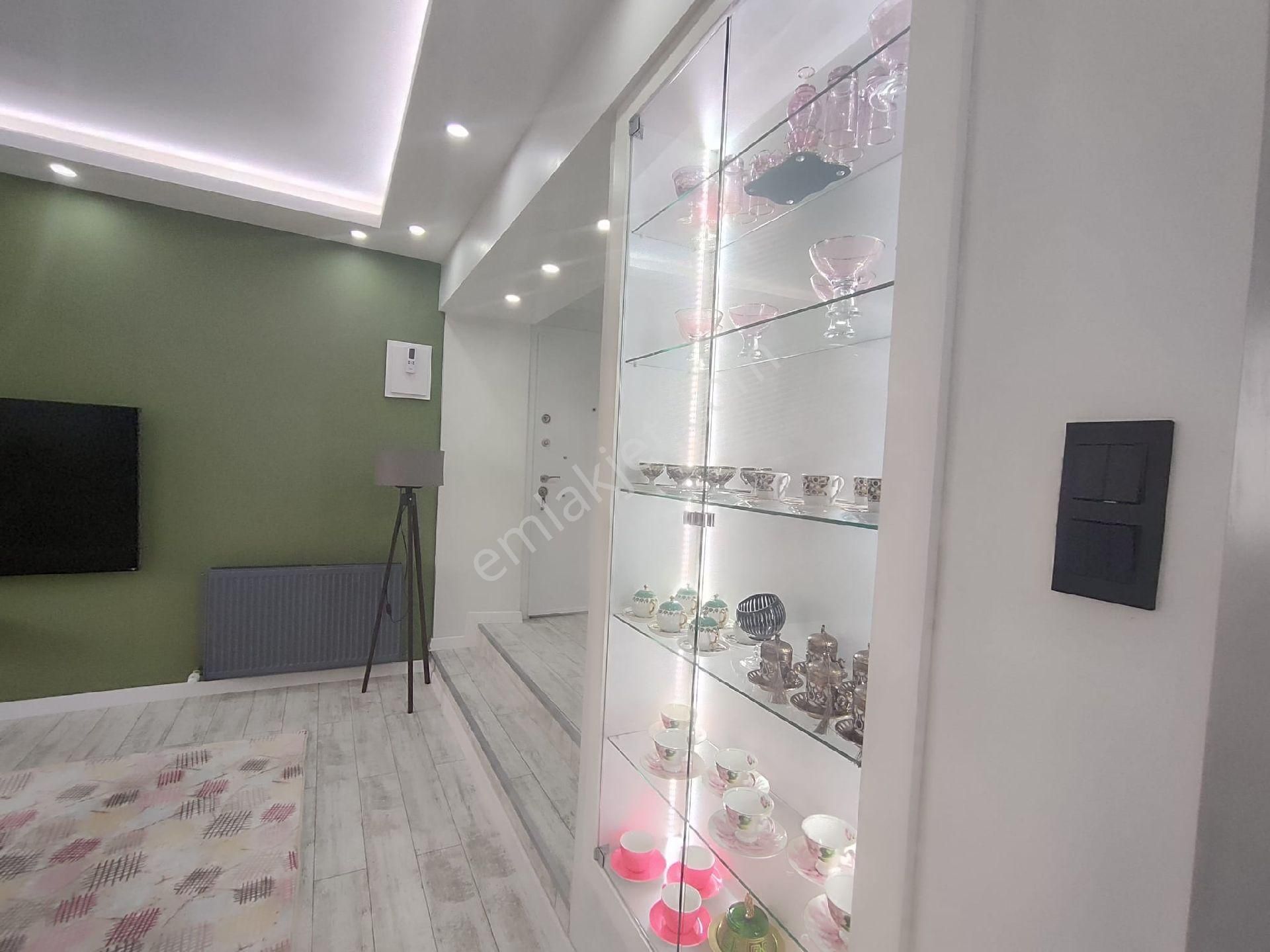 Satılık Tripleks Villa Manisa Yunusemre Güzelyurt 5+1 - Görsel 11