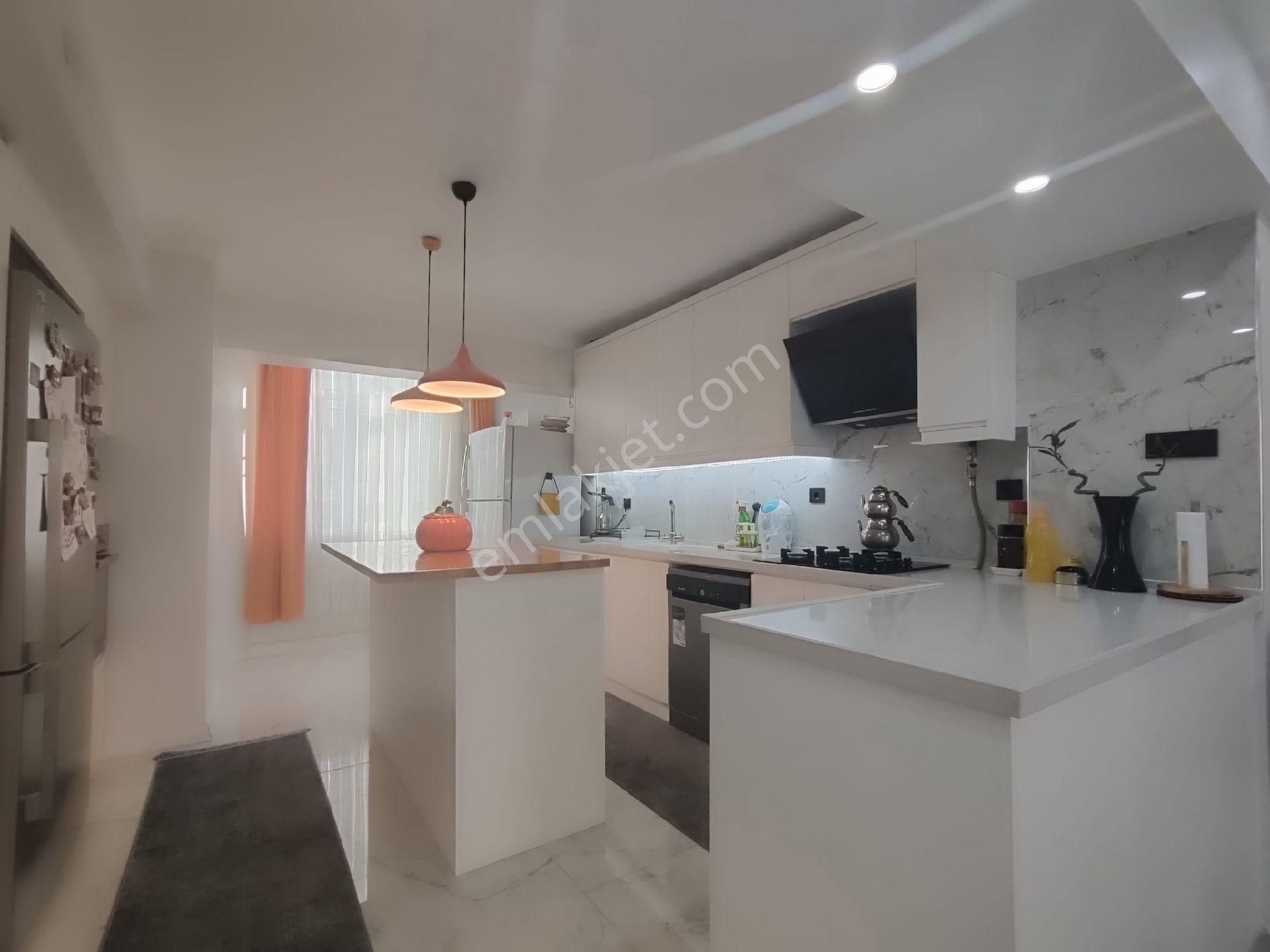 Satılık Tripleks Villa Manisa Yunusemre Güzelyurt 5+1 - Görsel 13