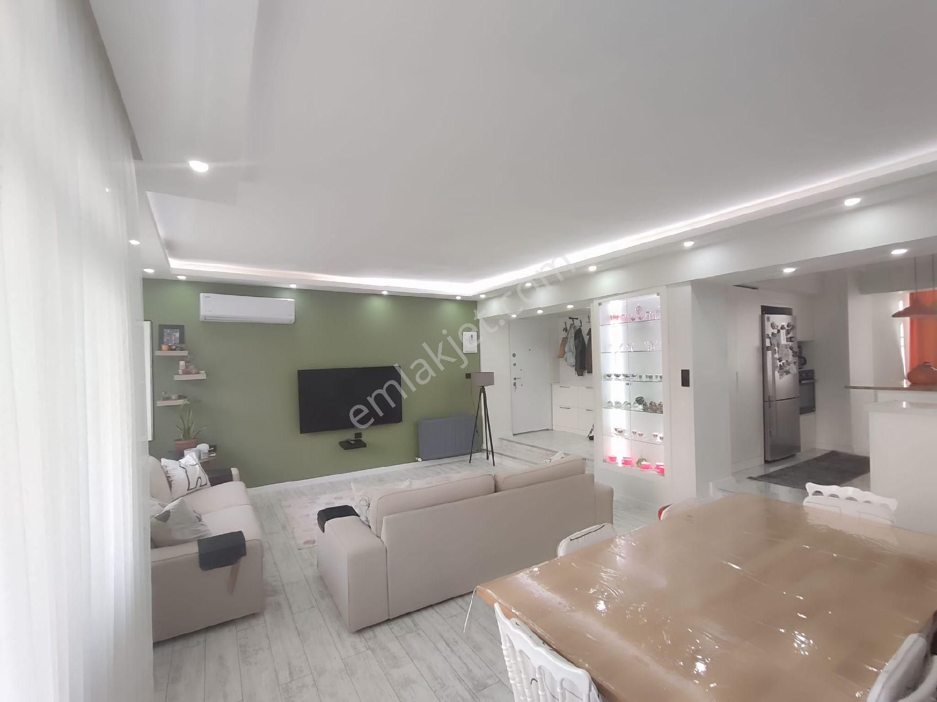 Satılık Tripleks Villa Manisa Yunusemre Güzelyurt 5+1 - Görsel 9