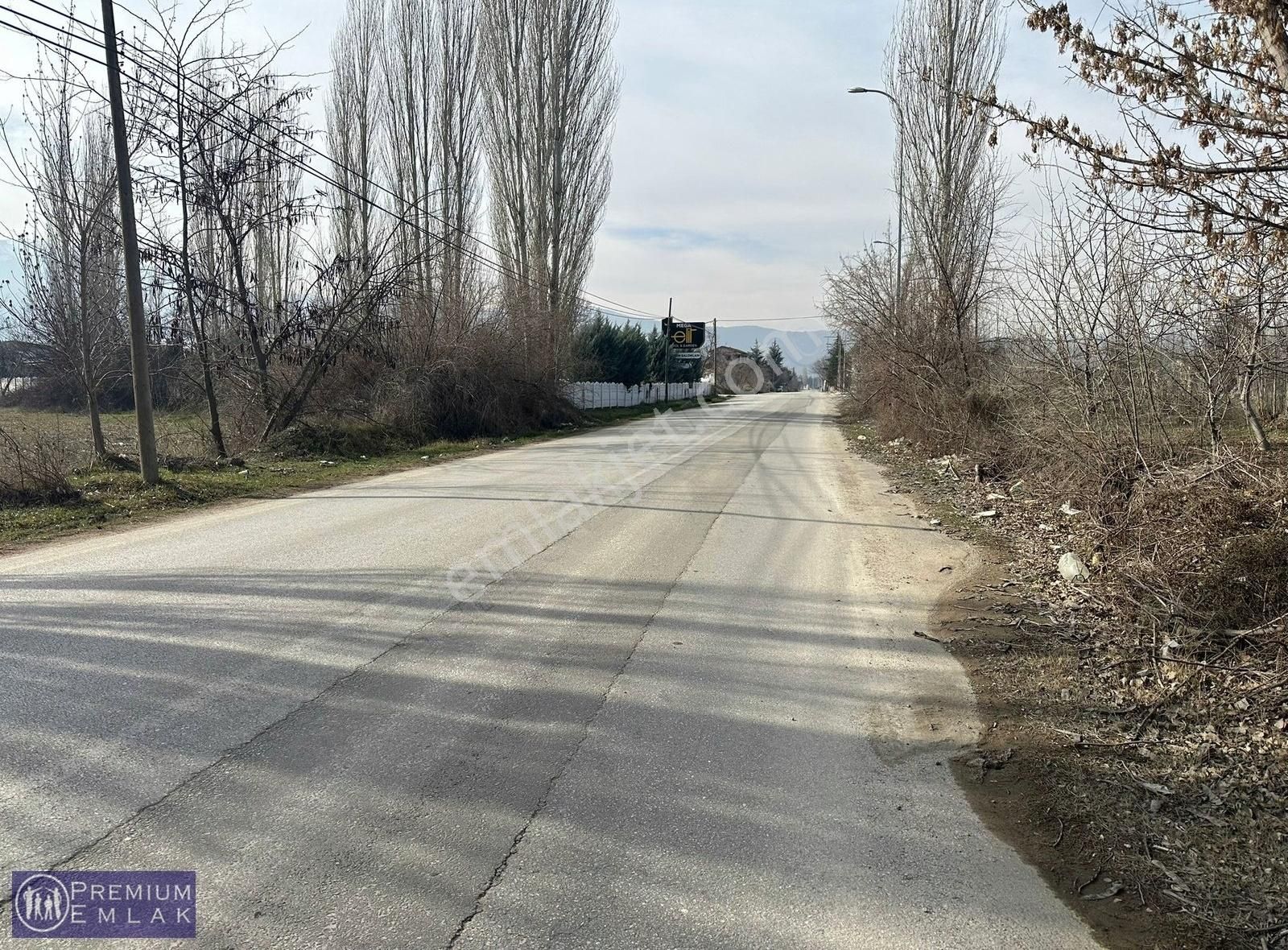 Premıum'dan Kiralık Erkmen'de Cadde Üzeri Bağ&bahçe