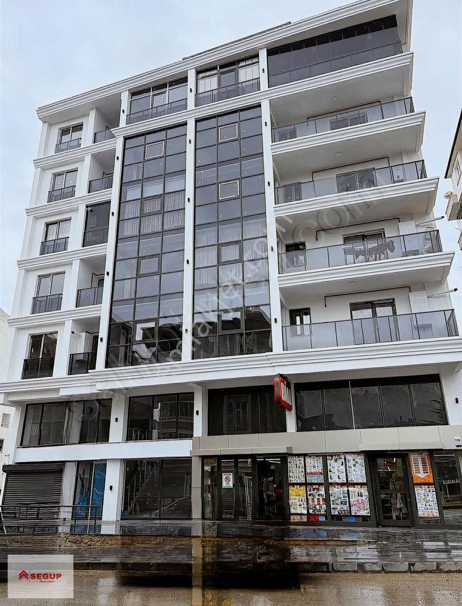 Kavak Adnan Menderes Cadesi 2+1 Sıfır Satılık Daire