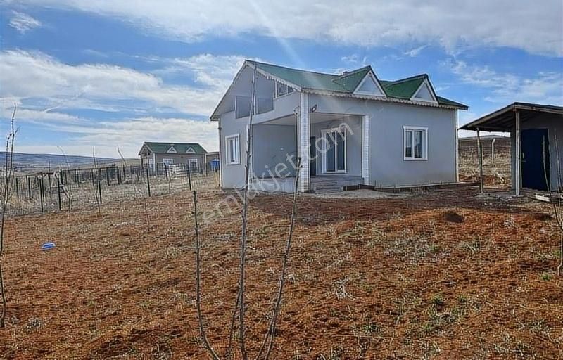 Gölbaşı Dikilitaş'ta (runkuş) Betonarme Evi Olan Fırsat Hobi Bah