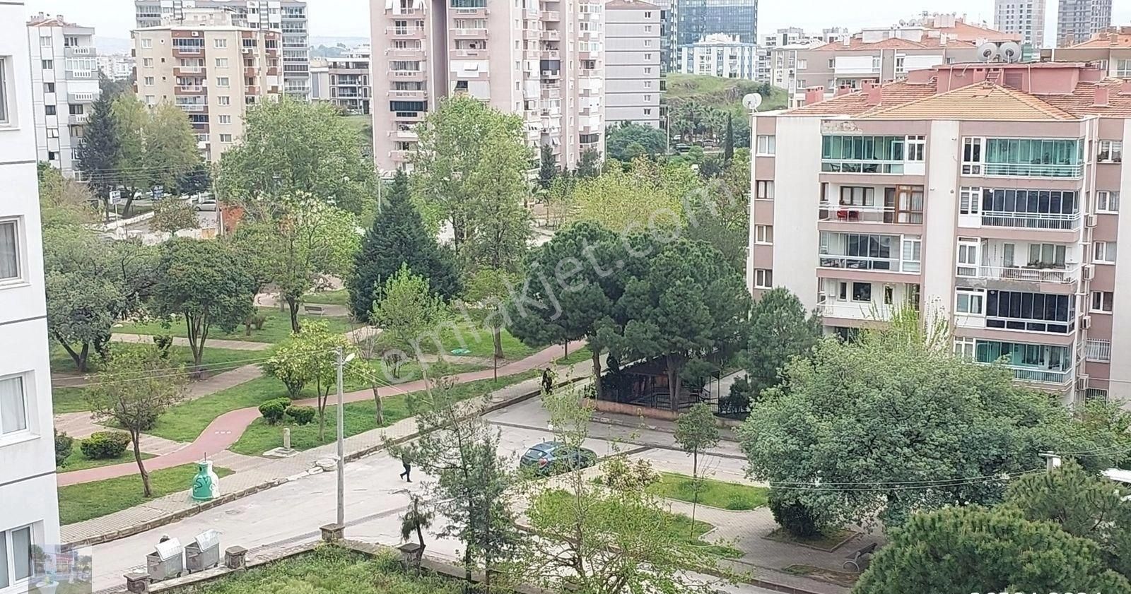 Karşıyaka Elit Sitesi Bakımlı Satılık Daire Kanıt Emlaktan