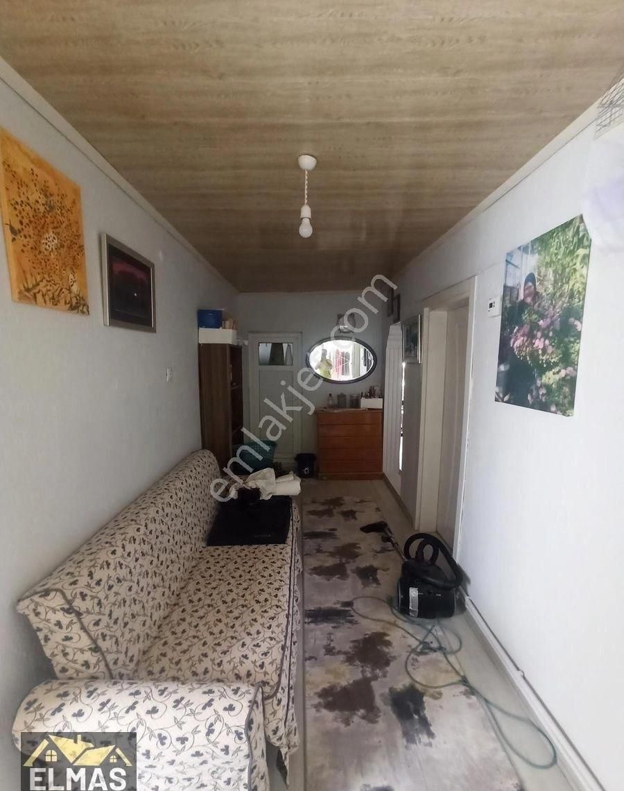 Gaziemir Sarnıç,ta Cadde Üzerinde Müstakil Ev - Görsel 3