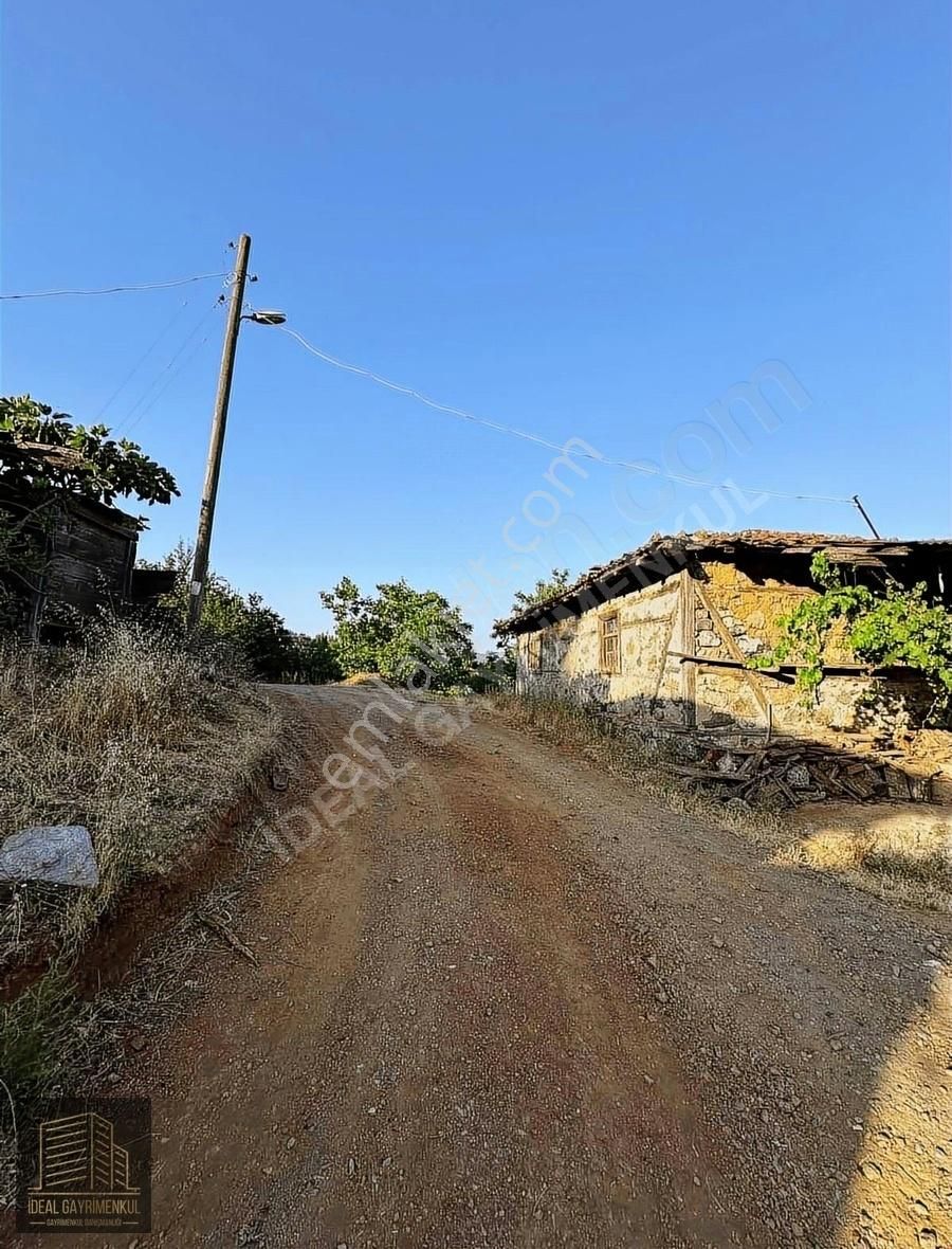 Kazdağları Eteğinde %80 İmarlı Yola Cephe Köyiçi 925 M2 Arsa