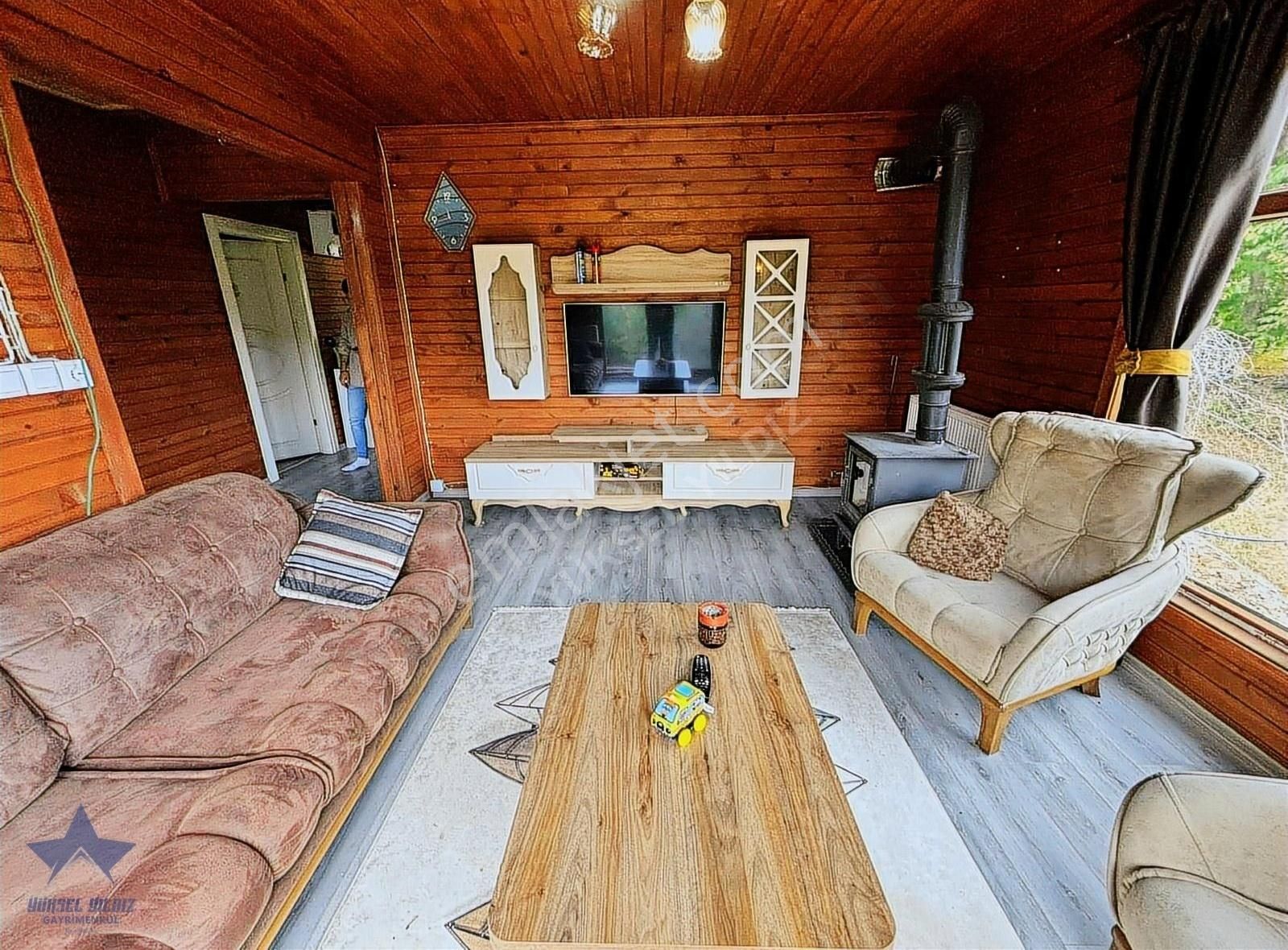 4+1 146m2 Mugada Hatipler Köyü'nde Kiralık Müstakil Ev Ve Arsası