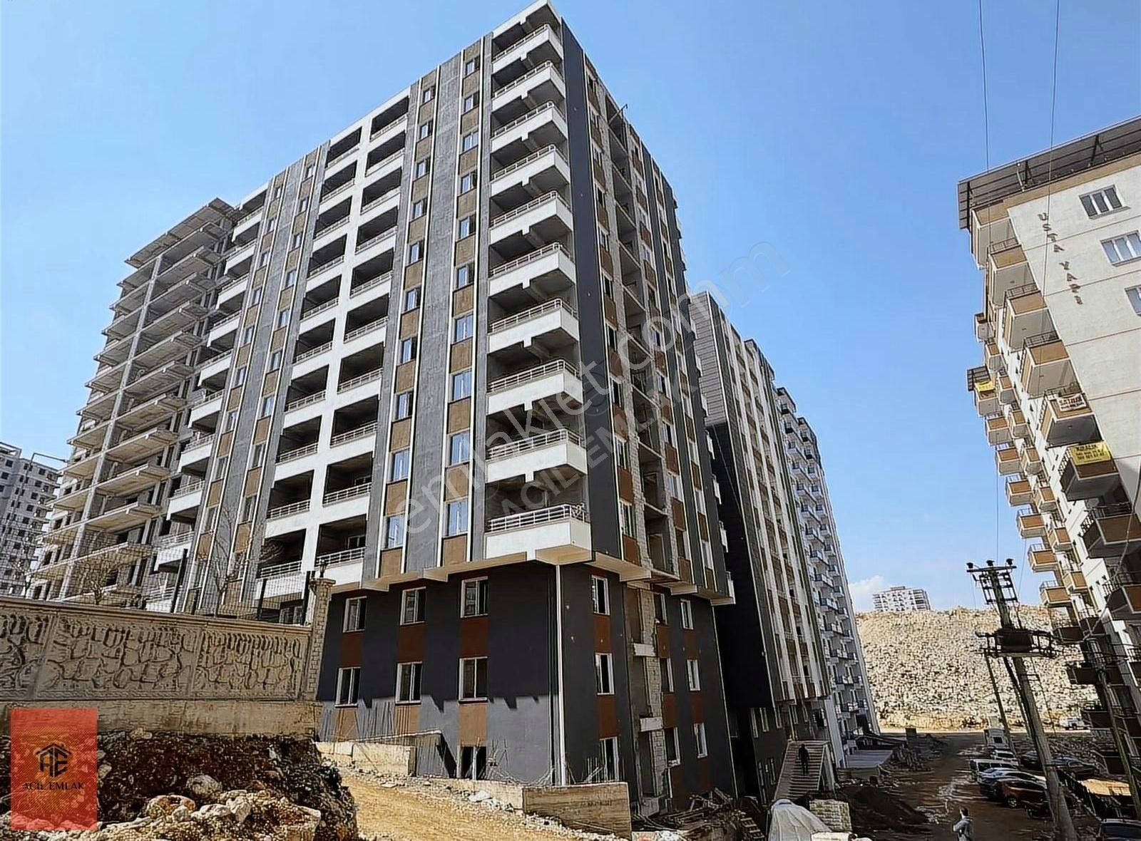 Acil Emlak'tan Devlet Hastanesi Arkası 1+1 Dairemiz Satılıktır