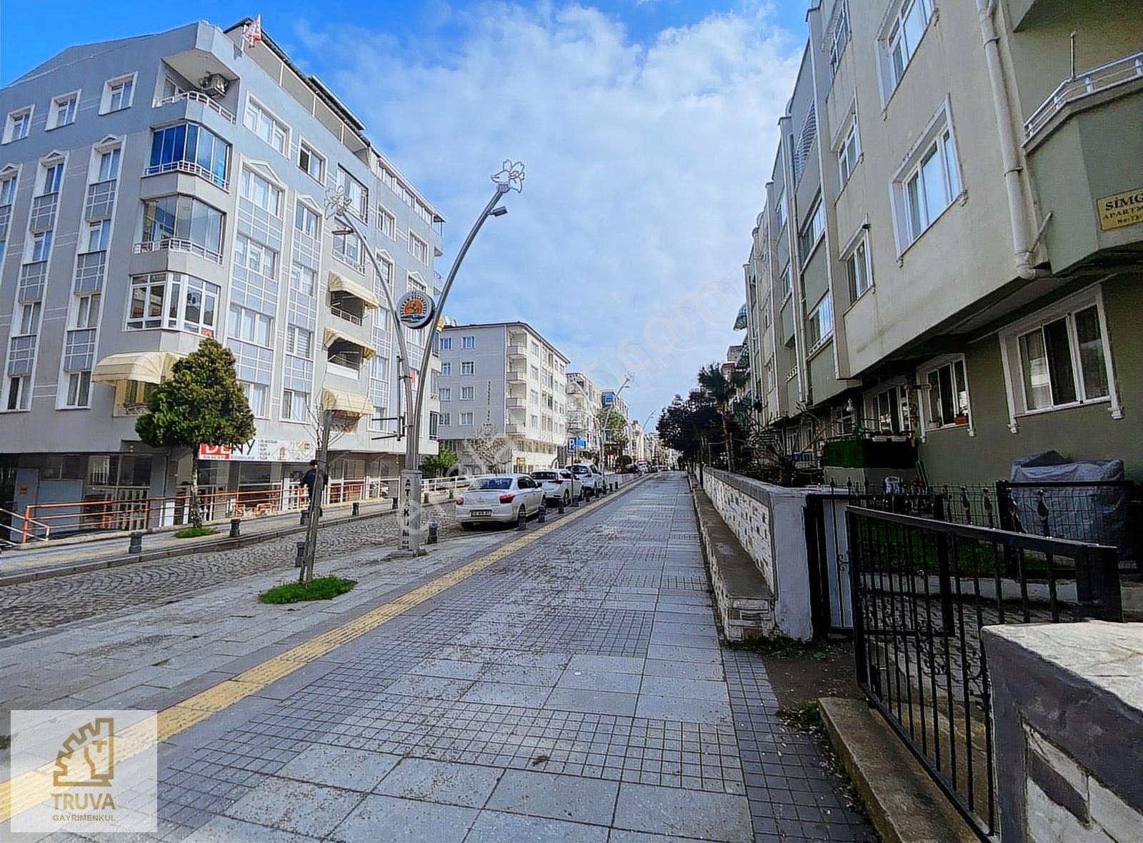 Truva'dan Cumhuriyet Mah. Lozan Caddesinde 2+1 Kiralık Daire