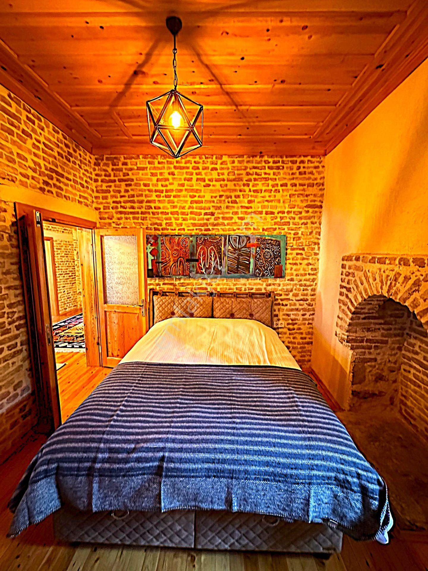 Kaleiçinde Lüks Yapılı 2+1 Villa - Görsel 10