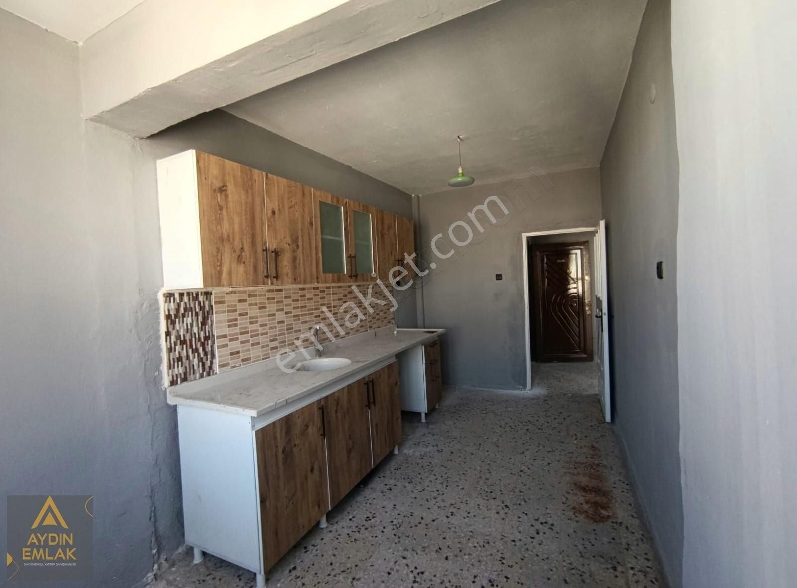 Aydın'dan Viranşehir'de Site İçerisinde Kiralık 3+1 Daire