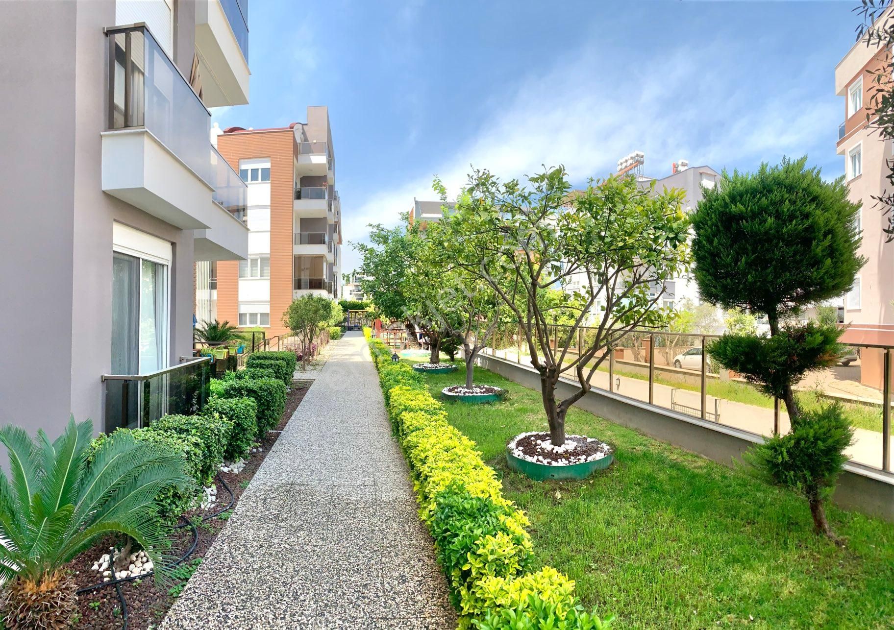 Uncalı Konaklar Bölgesi’nde Lüks Site İçi 2+1 Satılık Daire