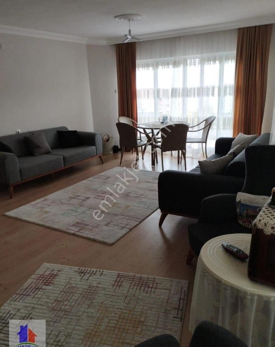 Mudanya Eğitim Mah.de Satılık Daire 3+1 Merkez 4.kat Site İçinde Deniz Manzaralı Ve Havuzlu