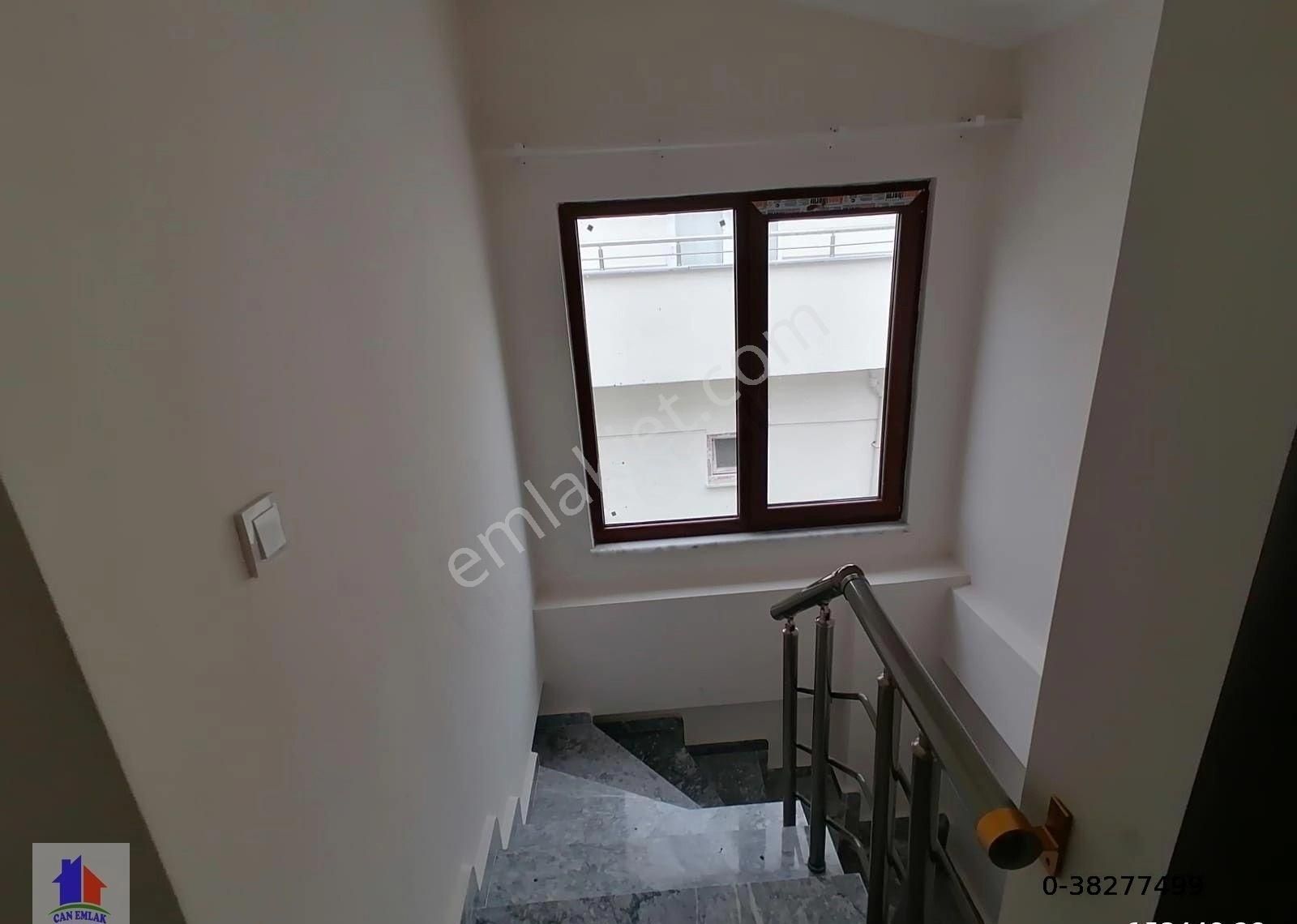 Mudanya Burgaz Mah.de Satılık Dubleks Daire 5.kat 2+1 Merkezde Yeni Bina Deniz Görür Kapalı Otopark - Görsel 3