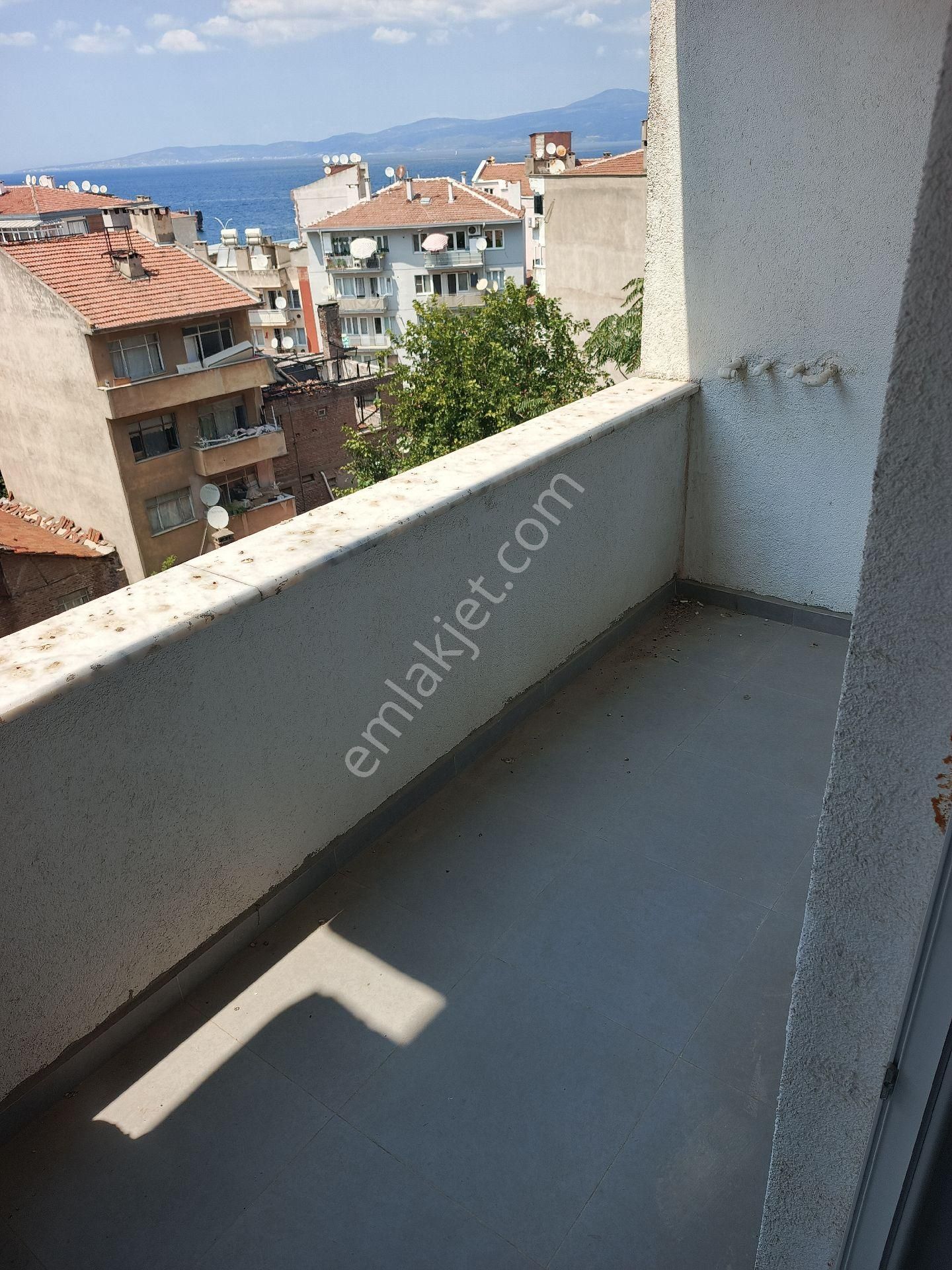 Mudanya Burgaz Mah.de Satılık Daire 2+1 Deniz Görür Yeni Sıfıır Merkezde Sahil Deniz Yakın 1.kat - Görsel 31
