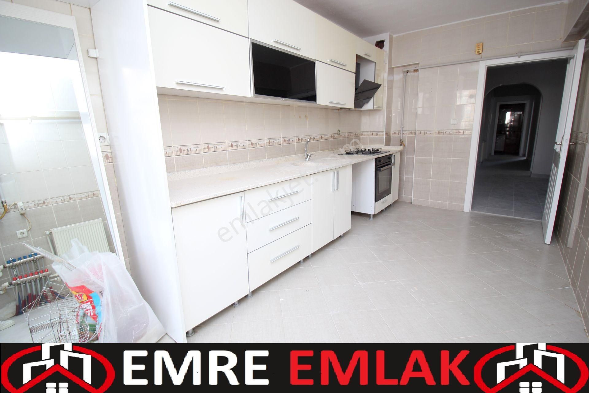 Emre Emlaktan Ahi Mesut Bulv Üzeri Gimsa Karşısı Satılık Daire