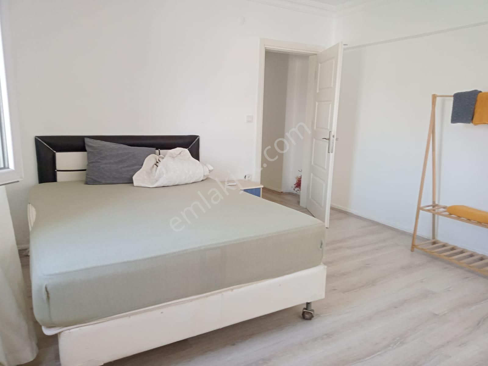 Dalamanda Dost Emlaktan Merkezde Eşyalı 2+1 Satılık Daire - Görsel 15