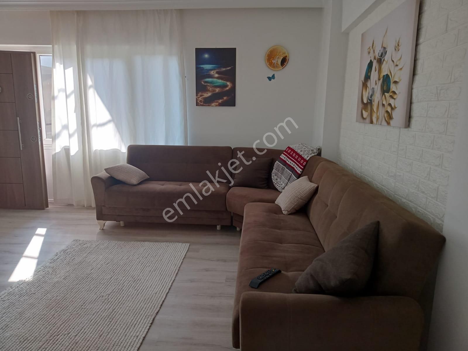 Dalamanda Dost Emlaktan Merkezde Eşyalı 2+1 Satılık Daire - Görsel 6