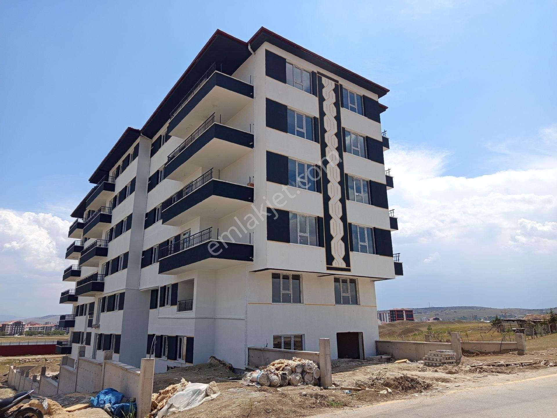 2+1 Ebeveyn Banyolu Asansörlü 2. Arakat Bir Aya Teslim